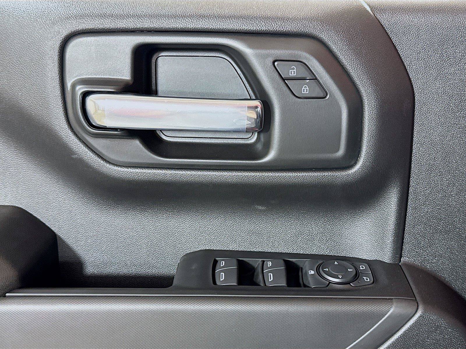 New 2026 Chevrolet Silverado 1500 Custom Trail Boss w/ LPO, Dark Essentials Package AWD/4WD image 16