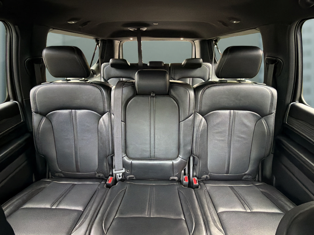 Used 2024 Jeep Wagoneer L Series III w/ Flexible Seating Group AWD/4WD image 45