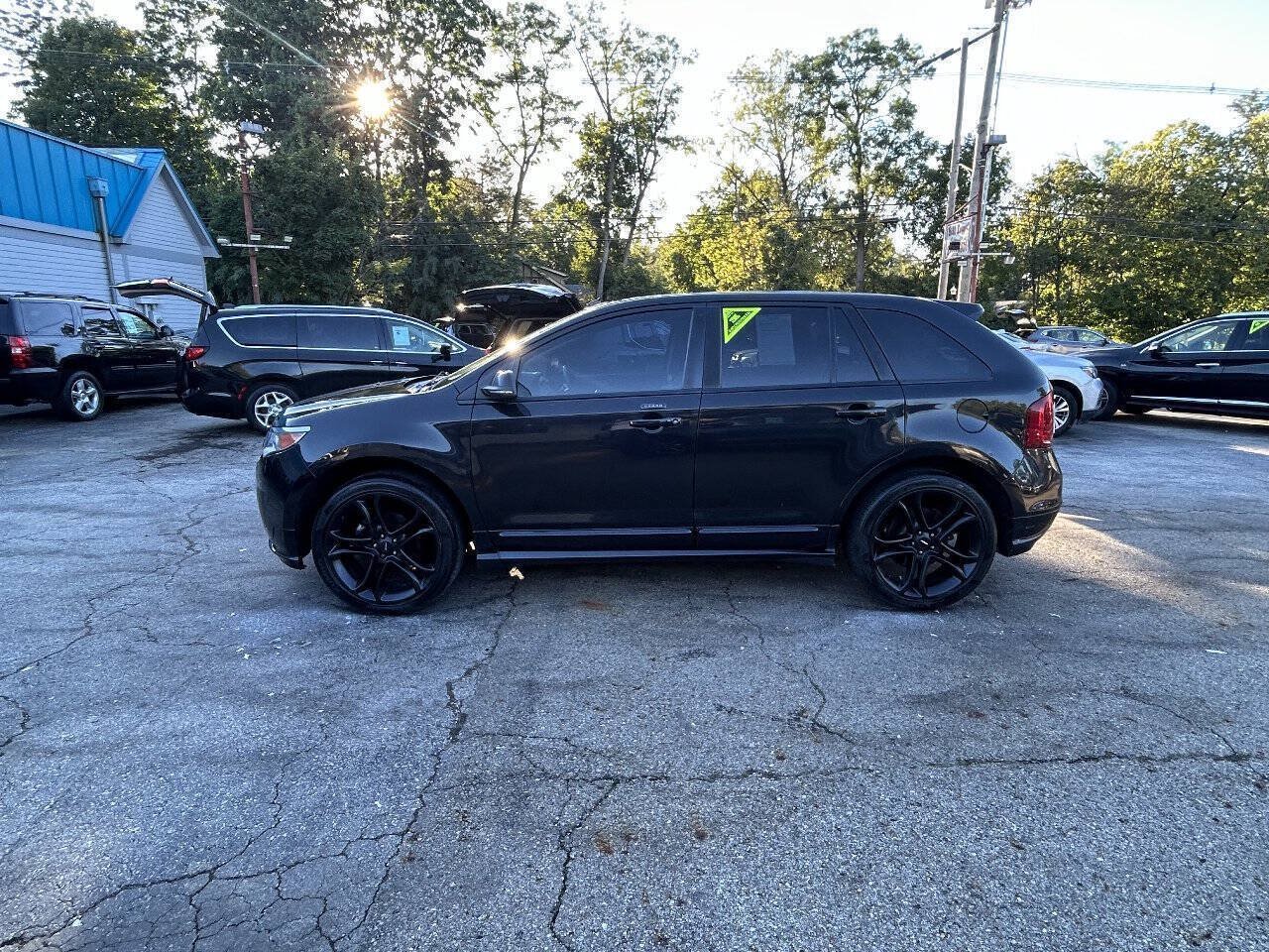 Used 2014 Ford Edge Sport w/ Driver Entry Package AWD/4WD image 4