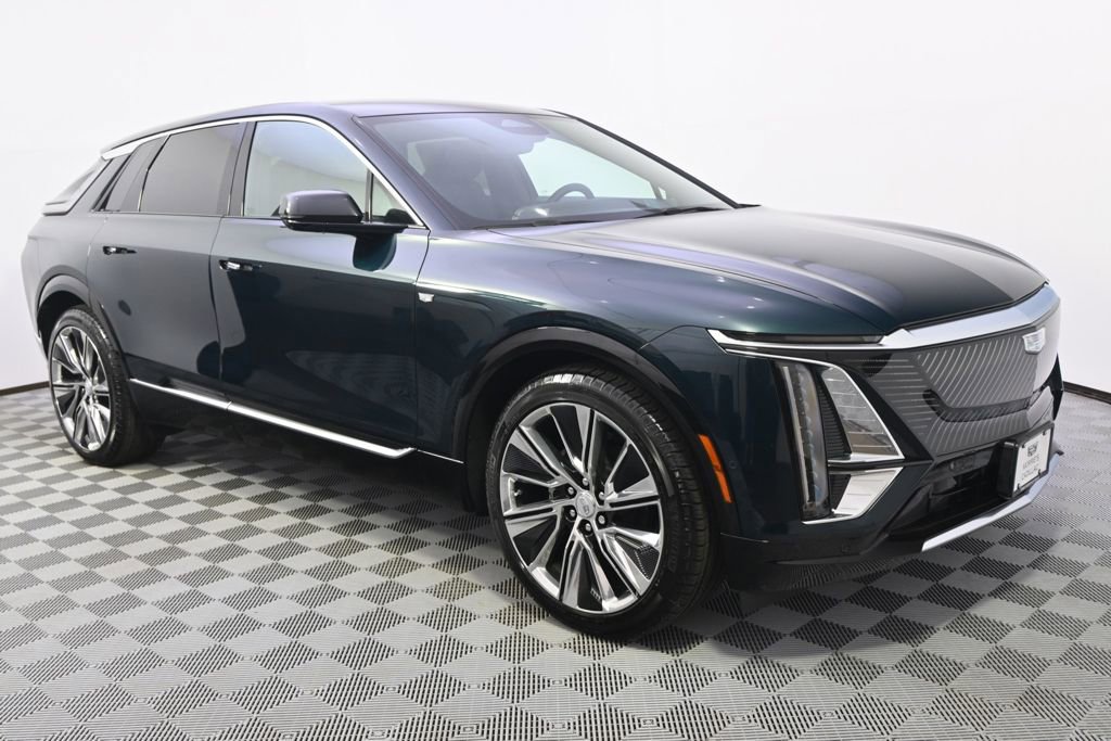 New 2025 Cadillac Lyriq Luxury w/ Nappa Leather Package AWD/4WD image 8