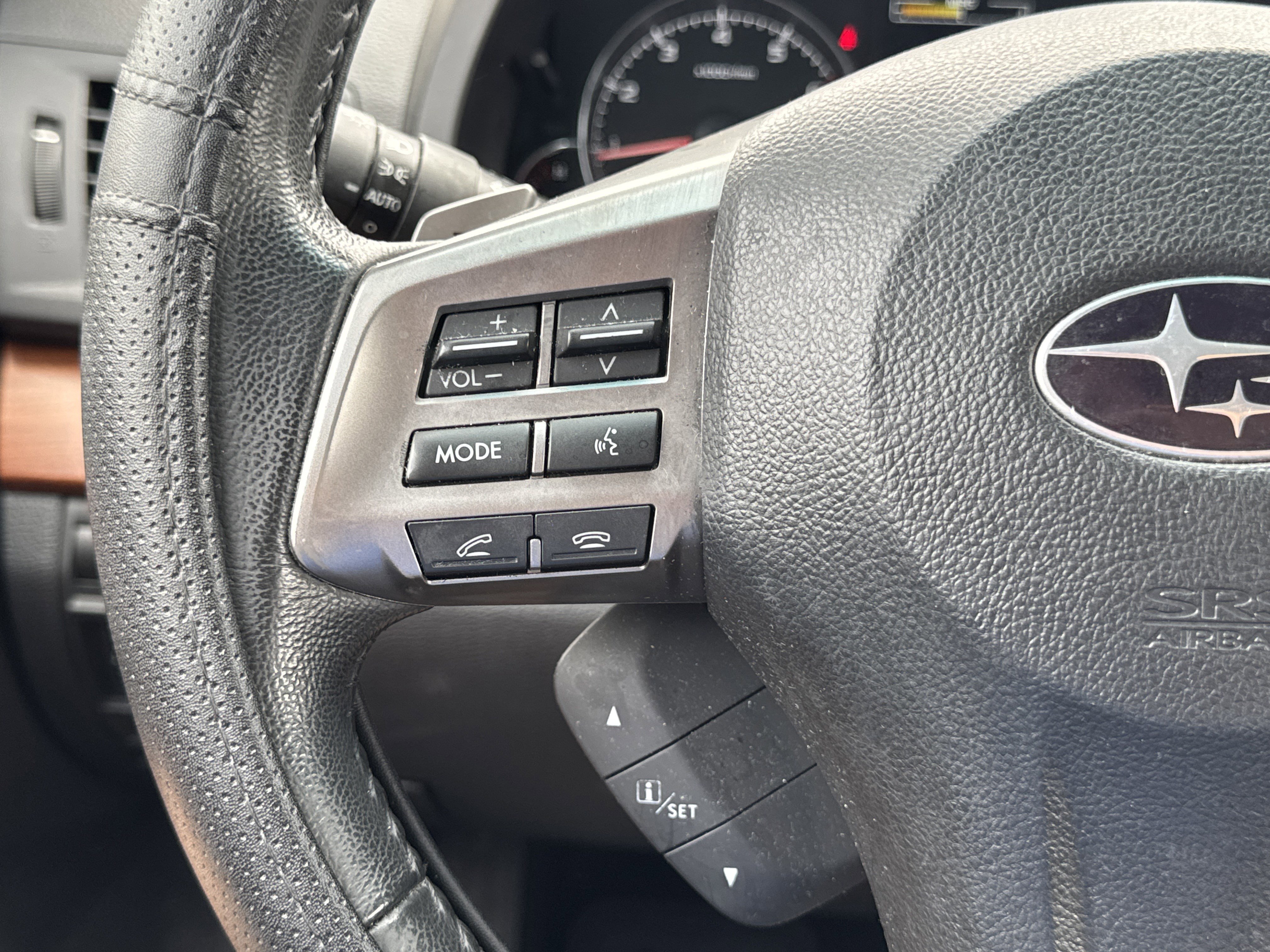 Used 2014 Subaru Outback 2.5i Limited w/ Moonroof Package image 14