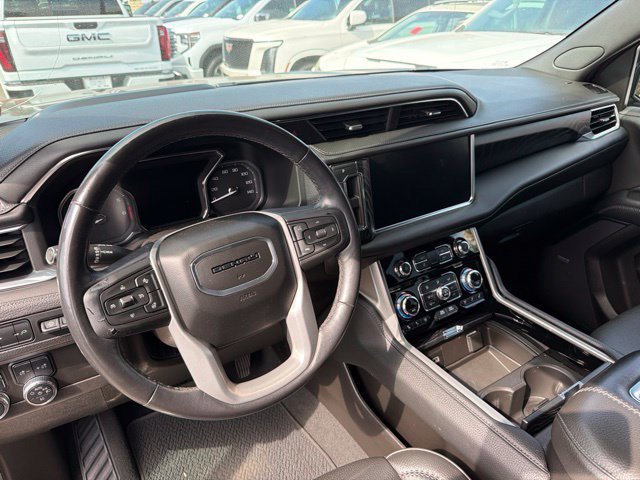 Used 2021 GMC Yukon XL Denali AWD/4WD image 11
