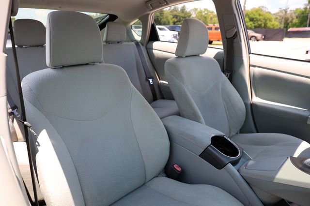 Used 2015 Toyota Prius Four image 16