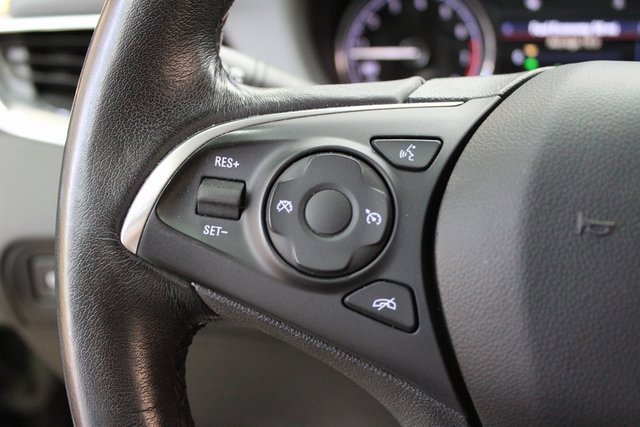 Used 2021 Buick Enclave Essence image 16