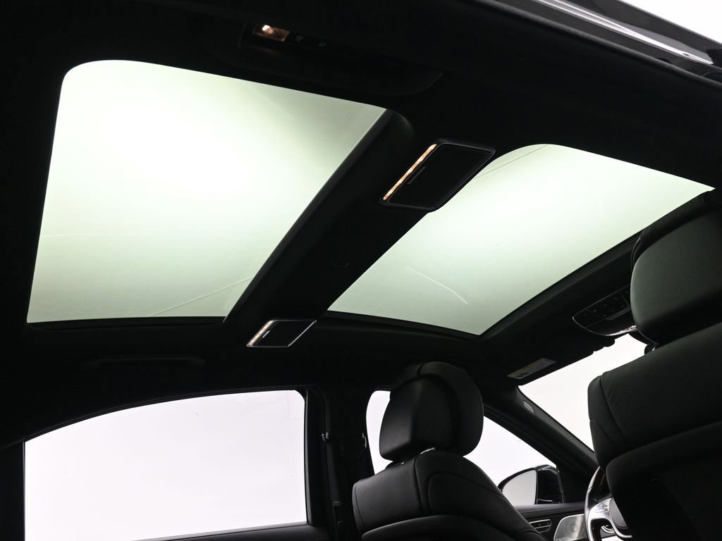 Used 2016 Mercedes-Benz S 550 4MATIC Sedan image 23