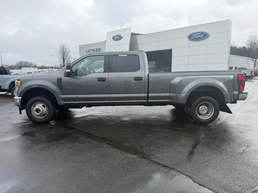Used 2022 Ford F350 XLT w/ XLT Value Package image 2