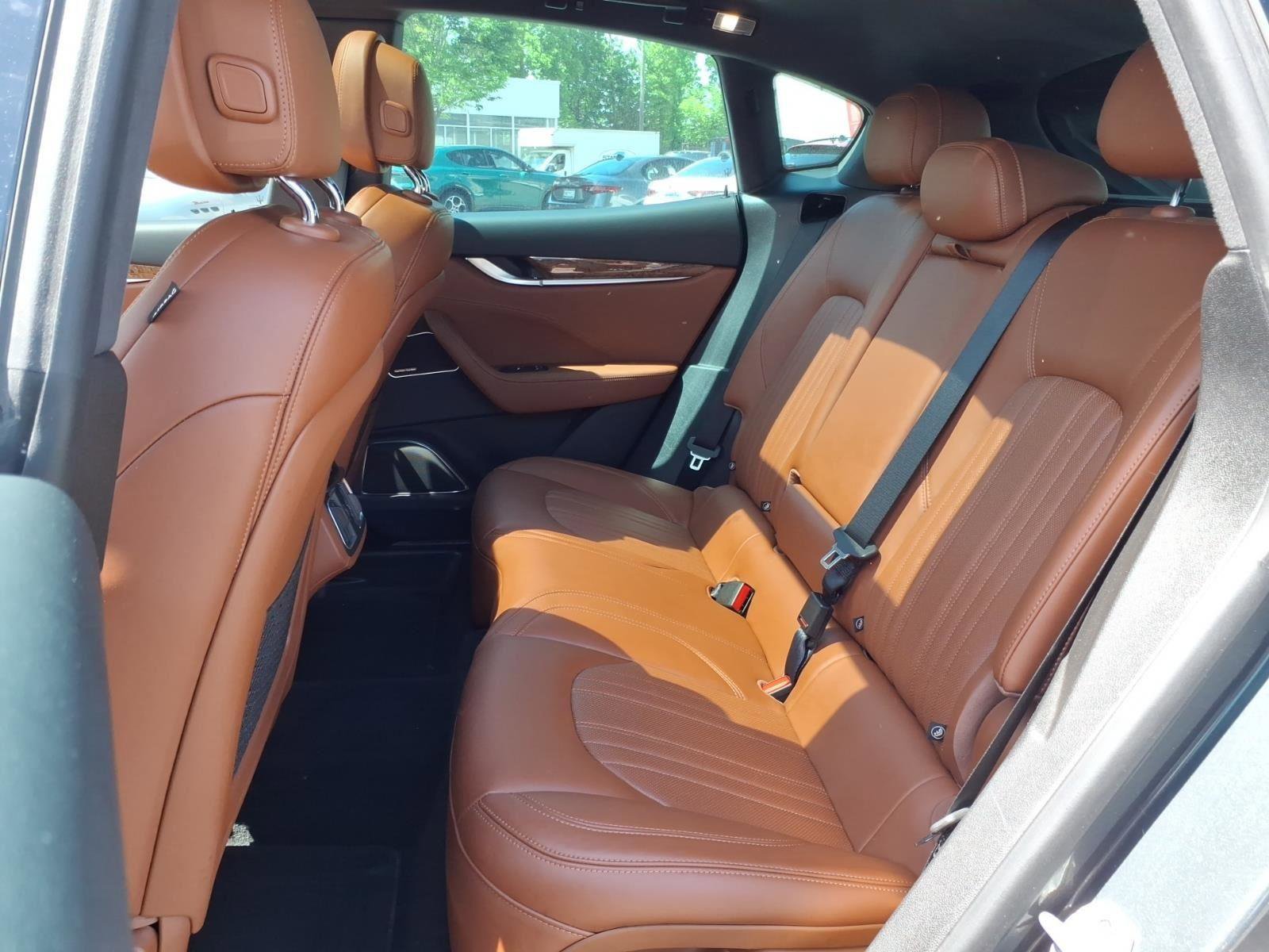 Used 2018 Maserati Levante S GranLusso AWD/4WD image 19