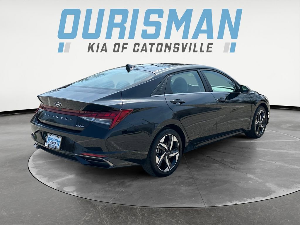 Used 2023 Hyundai Elantra Limited image 6
