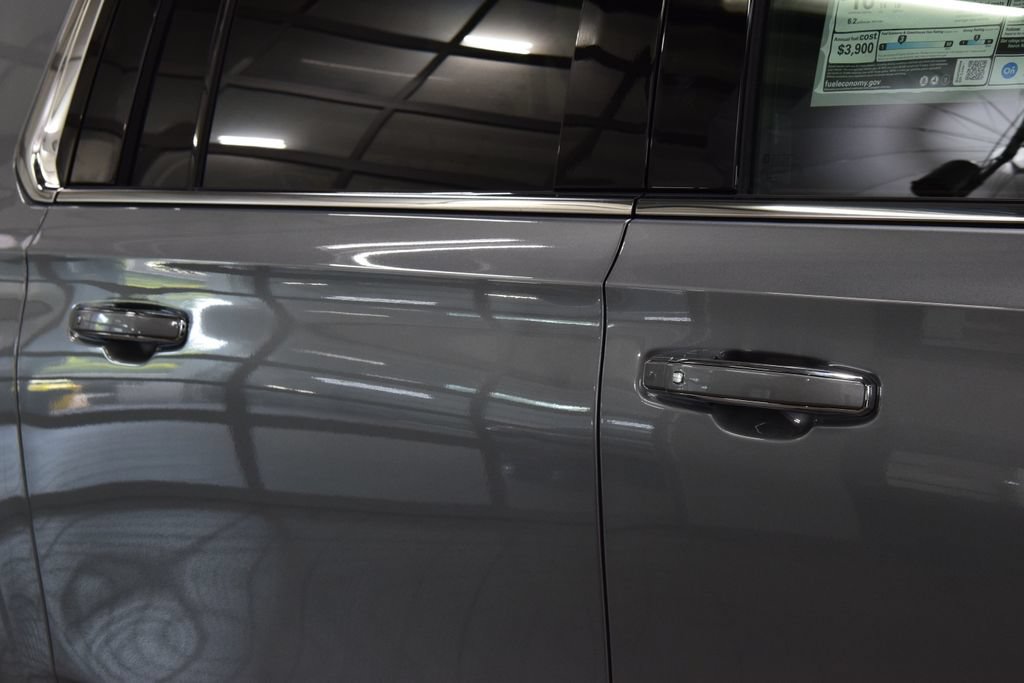 New 2026 Chevrolet Suburban High Country AWD/4WD image 19