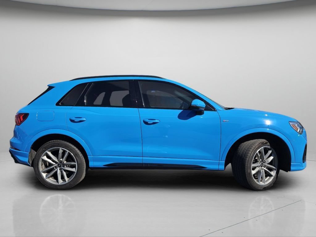 Used 2022 Audi Q3 2.0T Premium Plus w/ Premium Plus Package AWD/4WD image 25