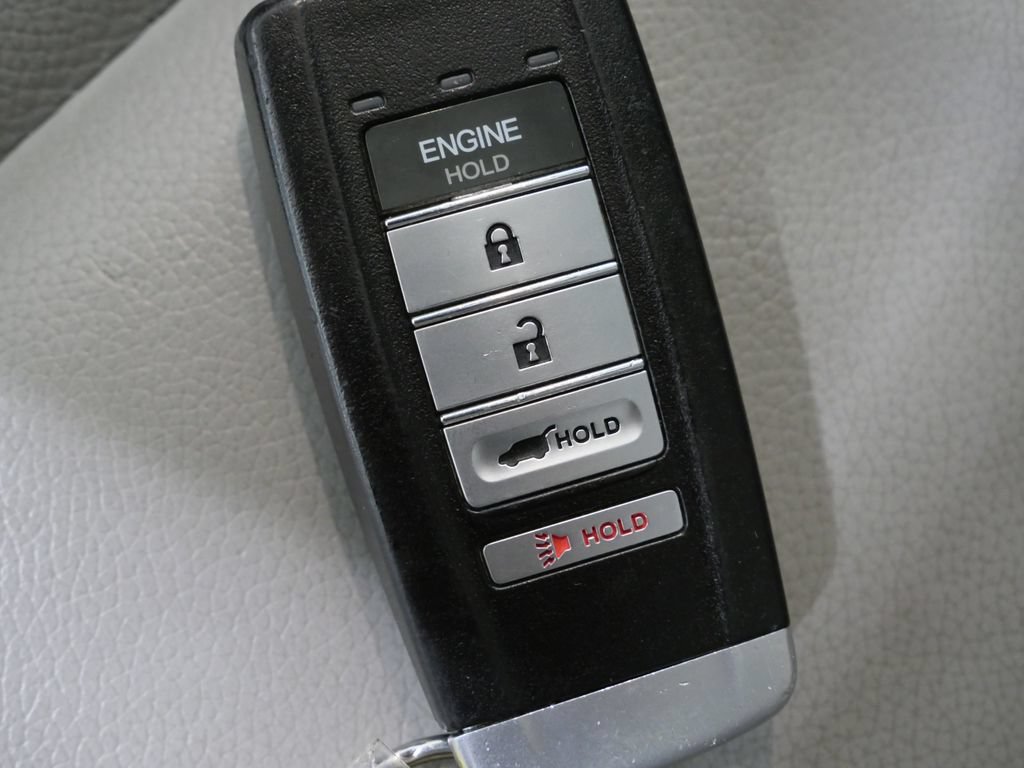 Used 2020 Acura MDX SH-AWD image 30