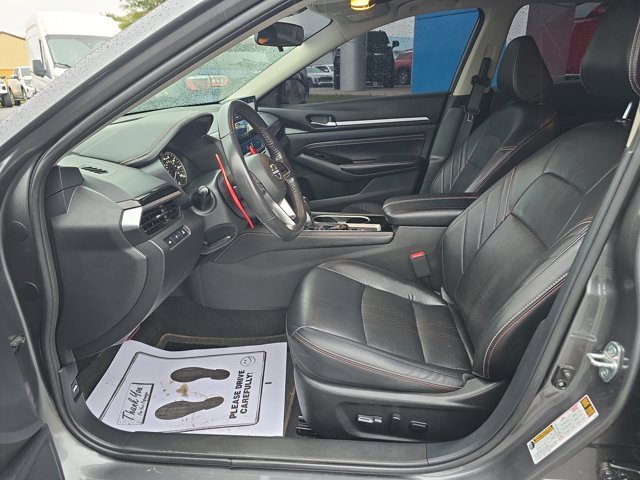 Used 2023 Nissan Altima 2.5 SR w/ SR Premium Package image 24