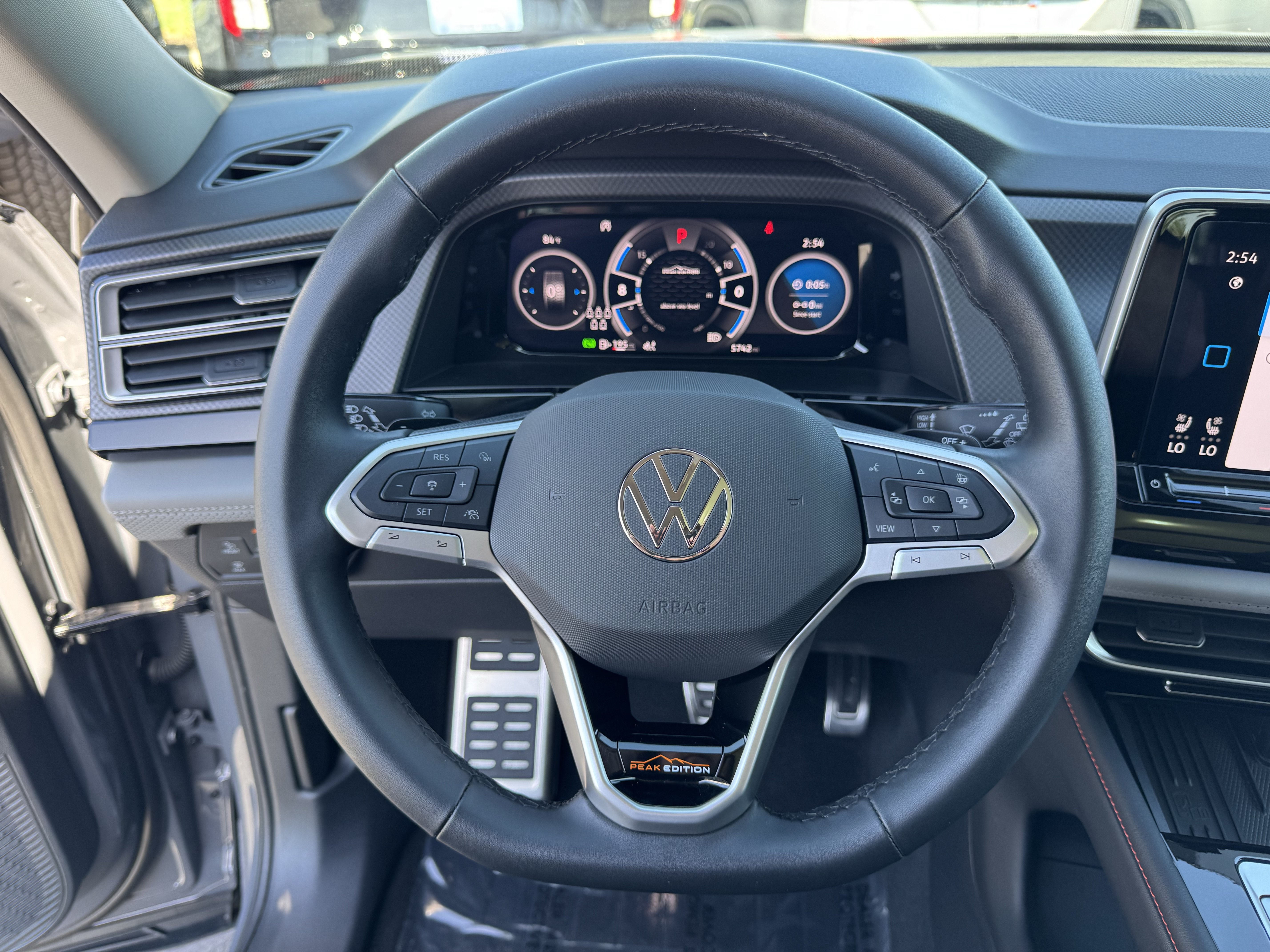 Used 2026 Volkswagen Atlas Peak Edition AWD/4WD image 19