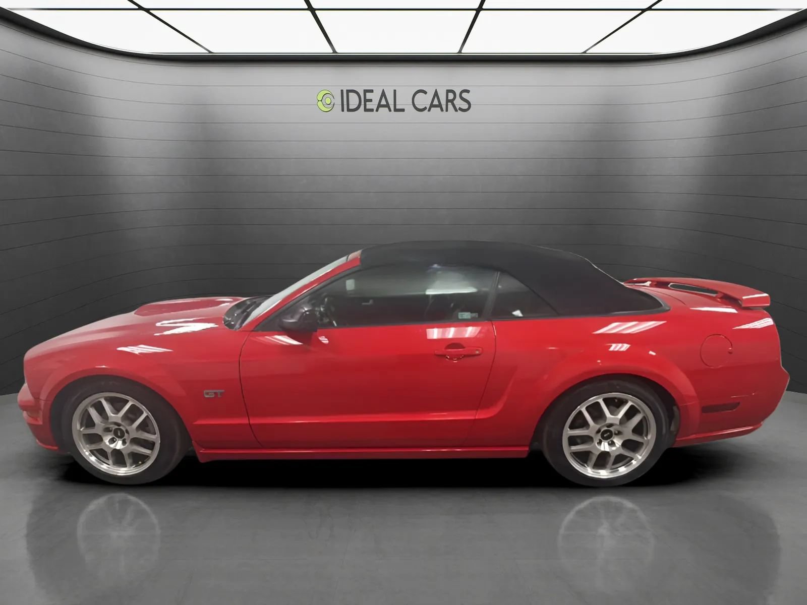 Used 2005 Ford Mustang GT RWD image 8