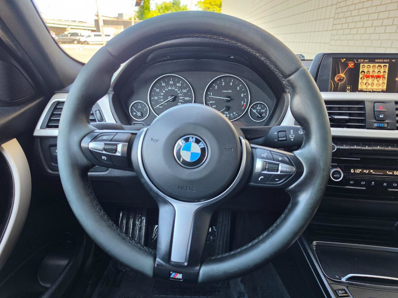 Used 2016 BMW 320i xDrive Sedan AWD/4WD image 17