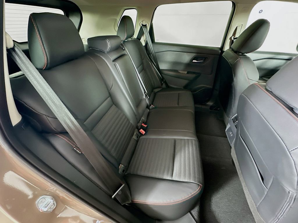 New 2026 Nissan Rogue SV image 33