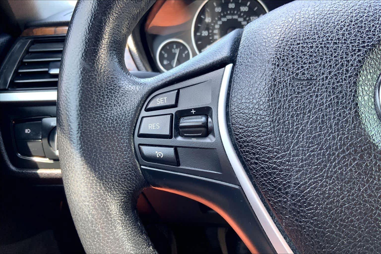 Used 2014 BMW 328i Sedan RWD image 24
