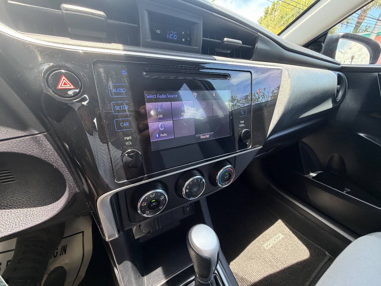 Used 2019 Toyota Corolla L FWD image 7