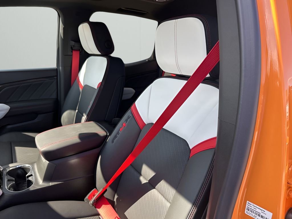 New 2026 GMC Canyon AT4X image 27