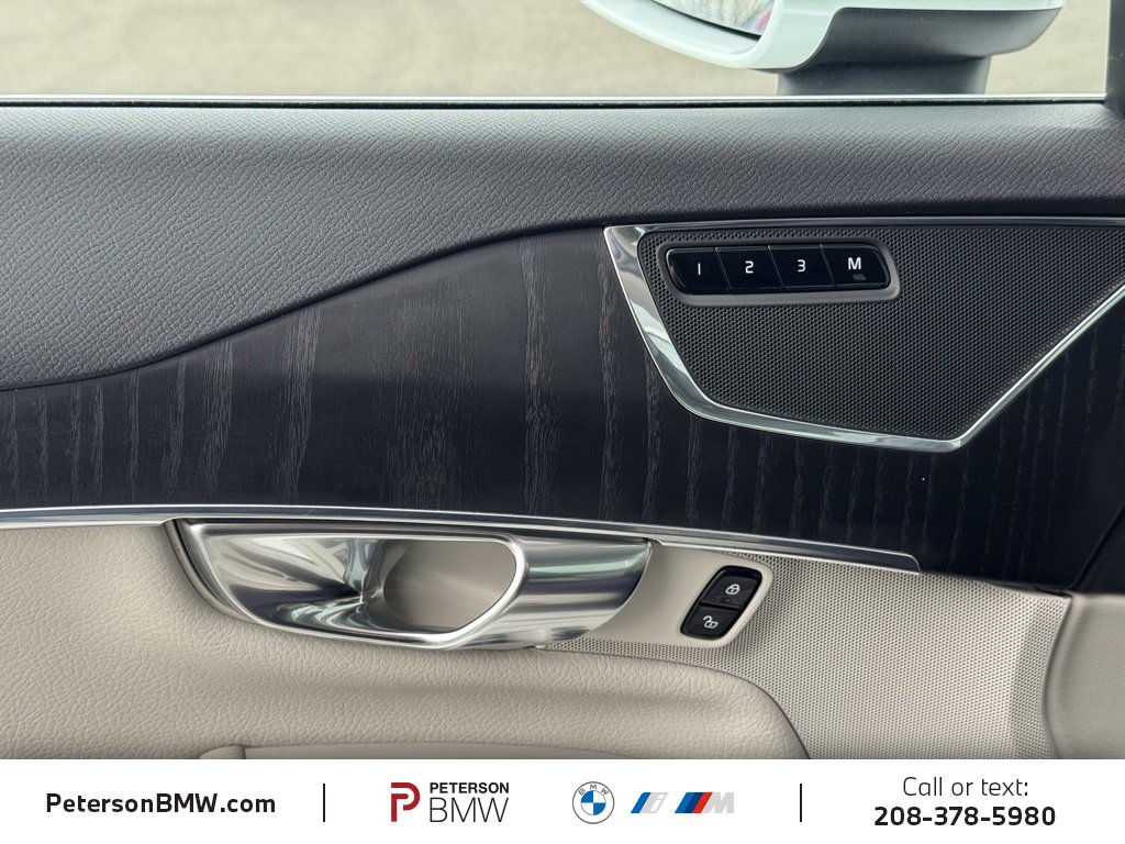 Used 2020 Volvo XC90 T6 Momentum w/ Protection Package Premier image 28