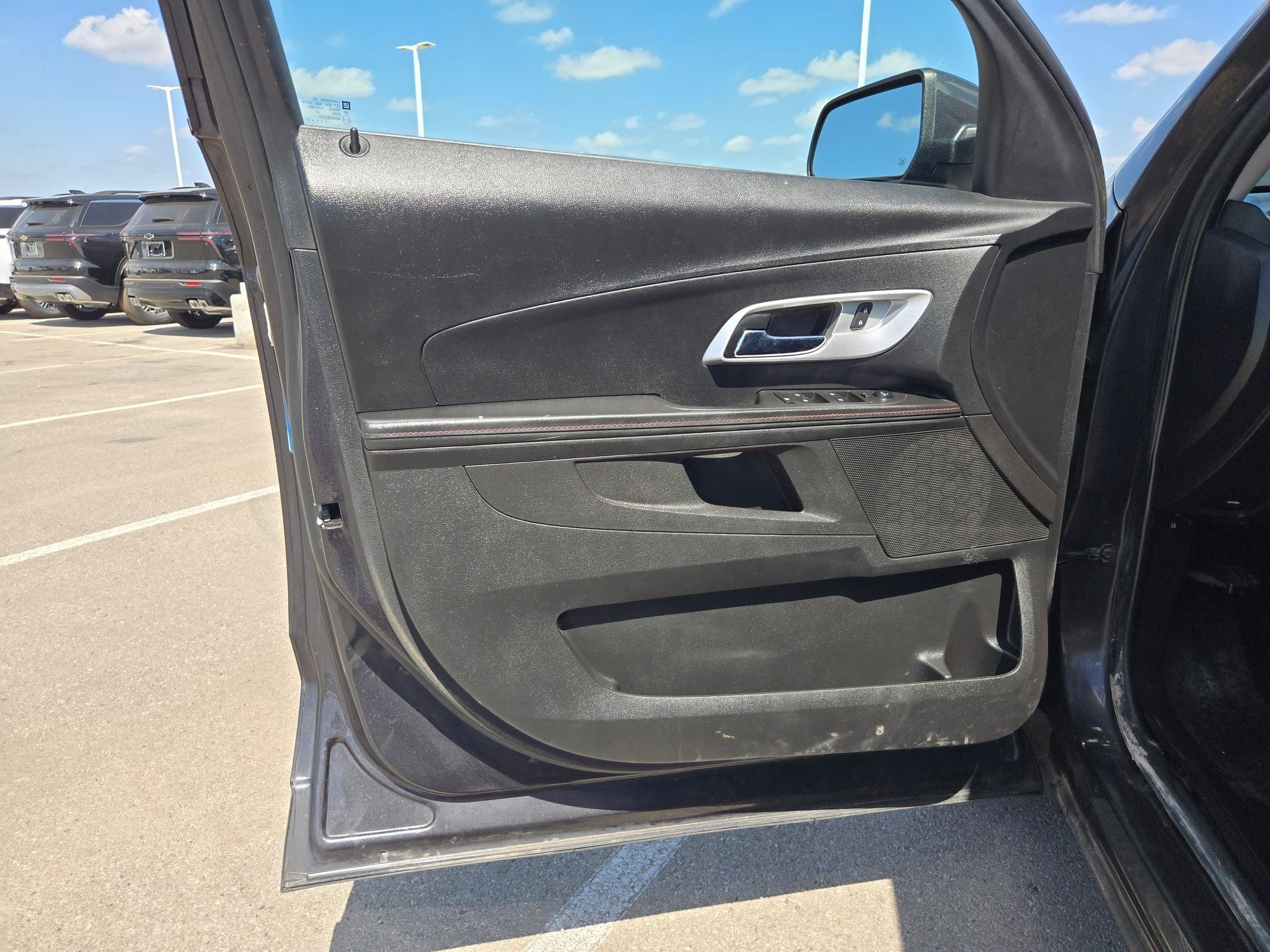 Used 2015 Chevrolet Equinox LT w/ Driver Convenience Package FWD image 12