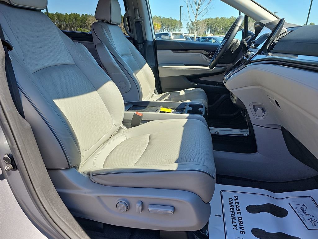 Used 2022 Honda Odyssey Elite image 13