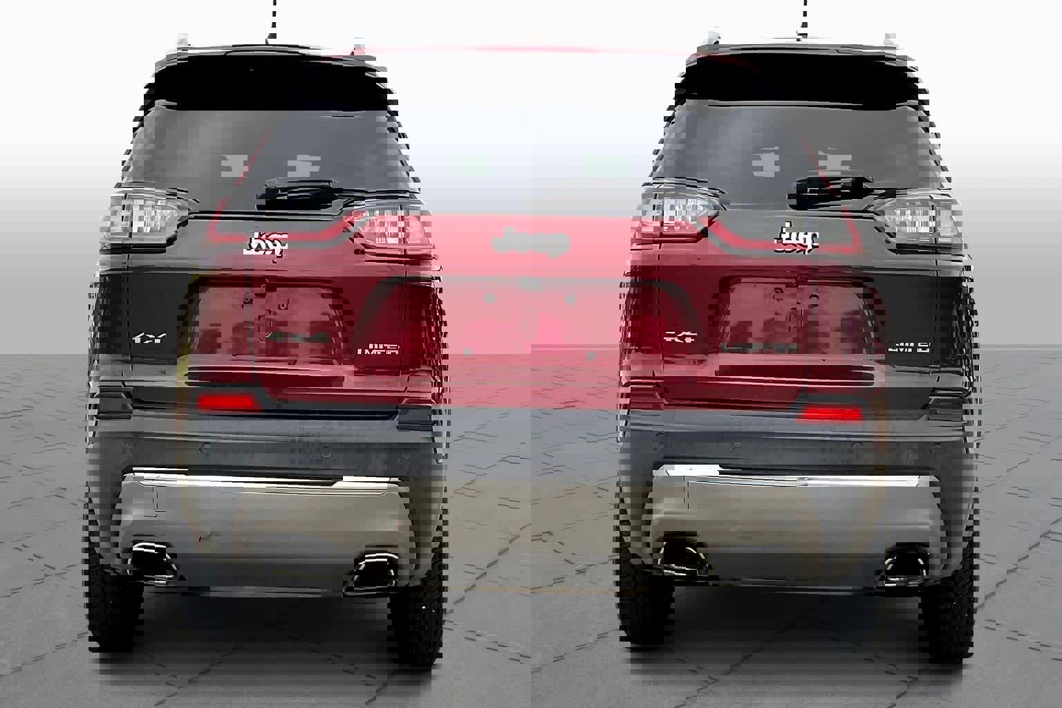 Used 2019 Jeep Cherokee Limited image 5