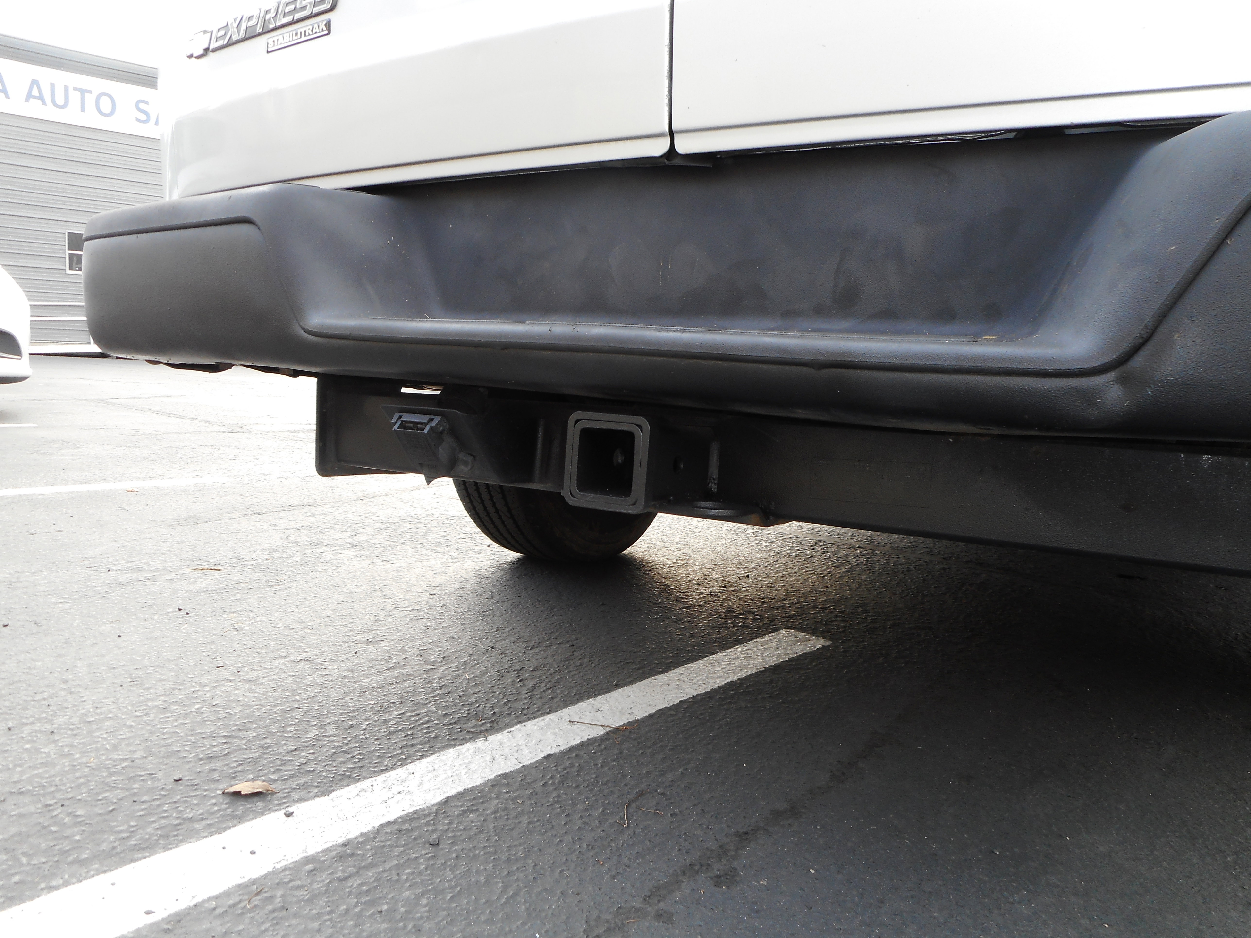 Used 2014 Chevrolet Express 3500 LS image 9