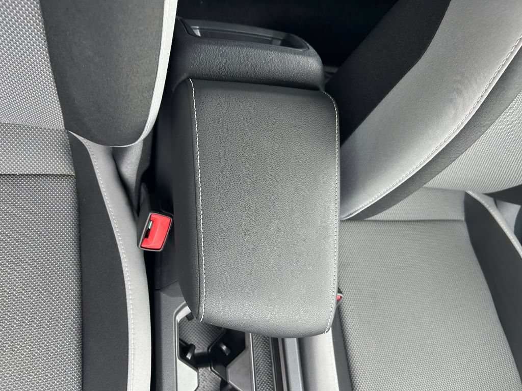 Certified 2023 Volkswagen Taos S FWD image 33