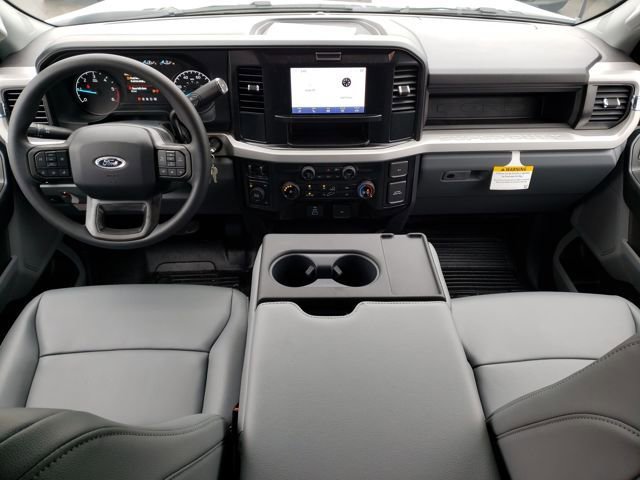 New 2026 Ford F550 4x4 Crew Cab image 10