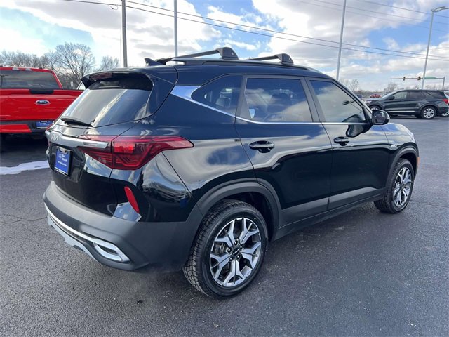 Used 2022 Kia Seltos EX image 8