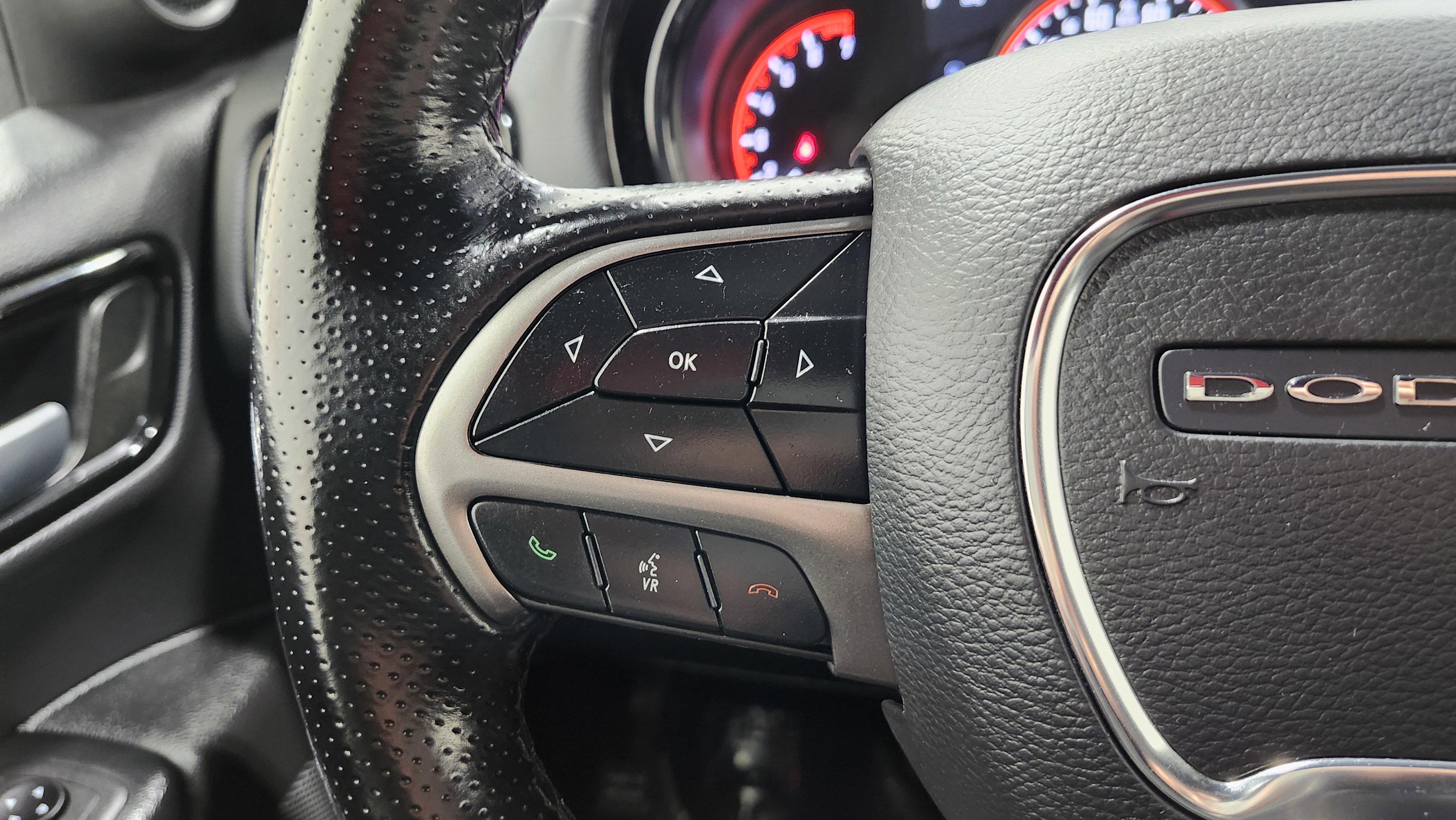 Used 2022 Dodge Durango SXT w/ Blacktop Package image 34