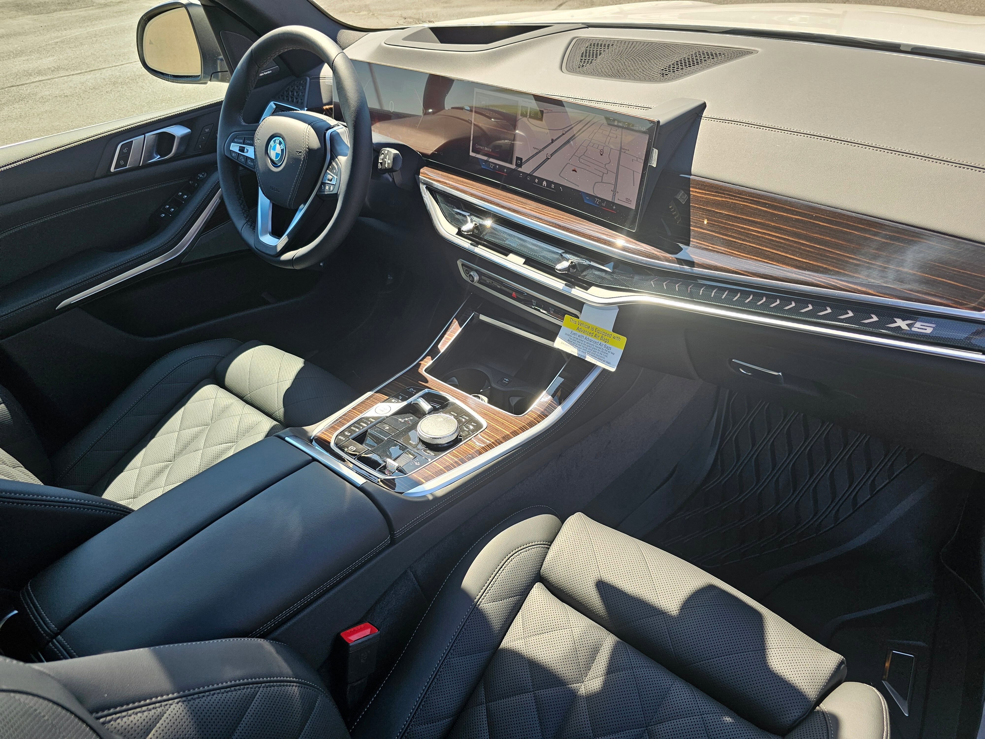 New 2026 BMW X5 xDrive50e image 16