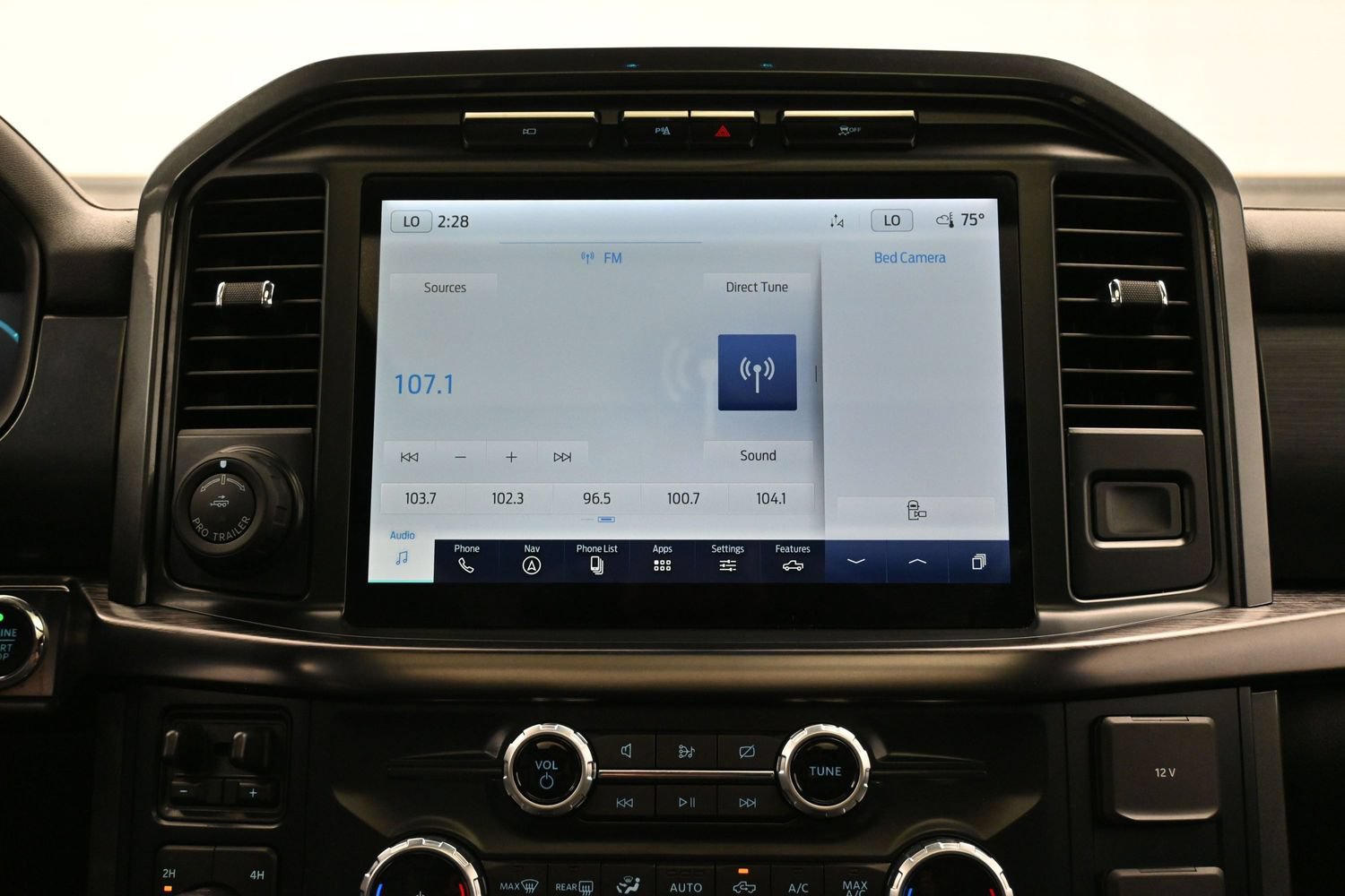 Used 2023 Ford F150 Lariat w/ Equipment Group 502A High AWD/4WD image 29
