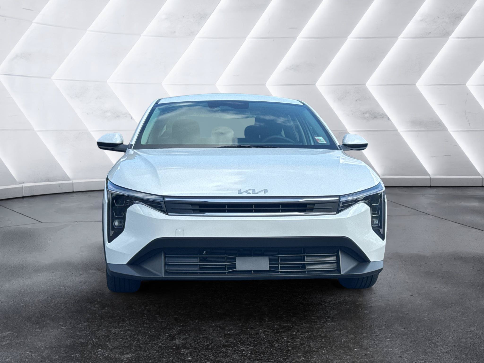 New 2026 Kia K4 FWD image 2