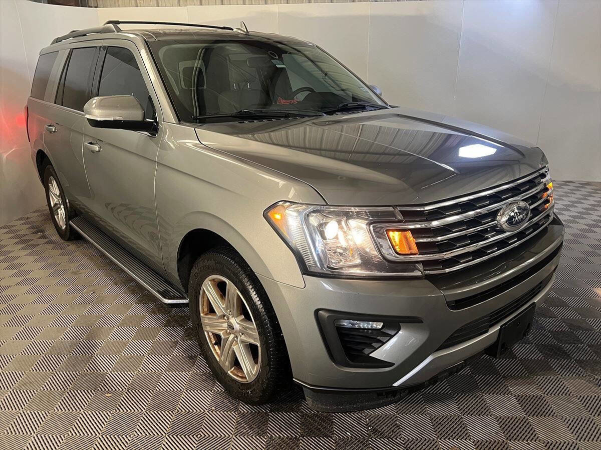 Used 2019 Ford Expedition XLT w/ Equipment Group 202A RWD image 4