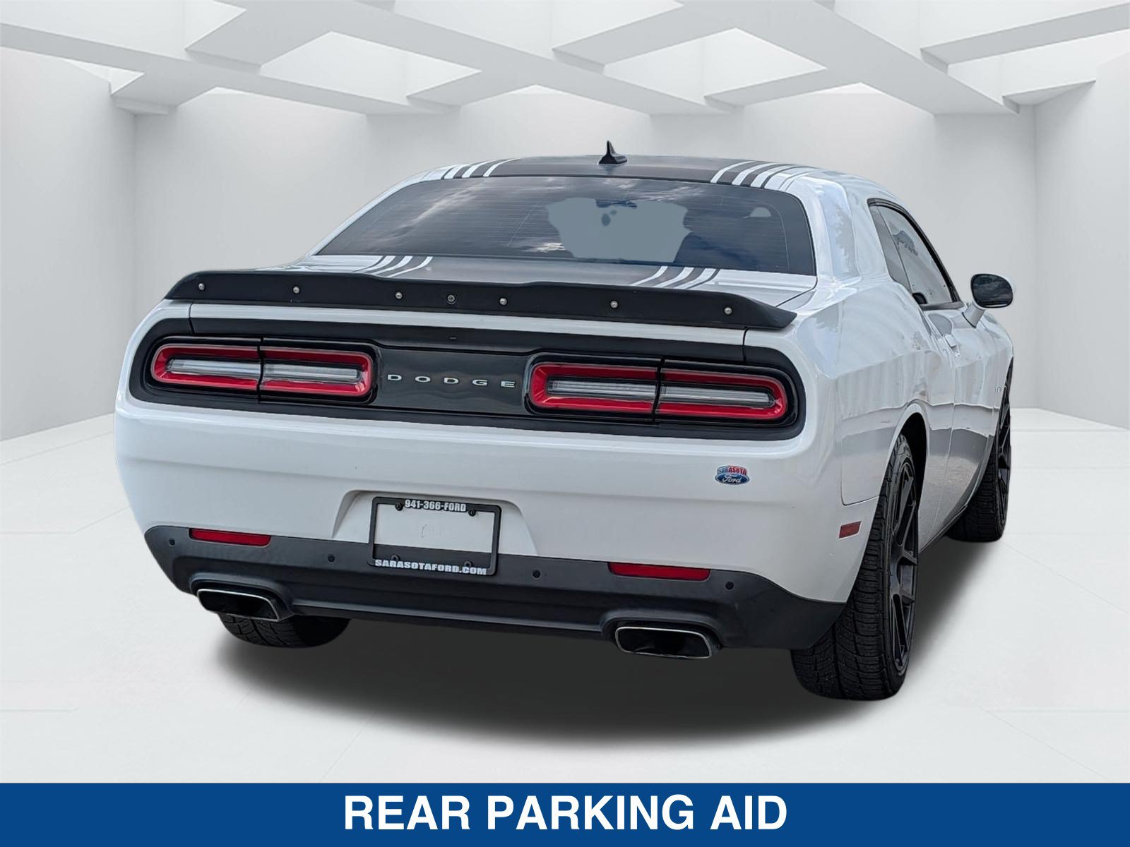 Used 2018 Dodge Challenger R/T Plus RWD image 5