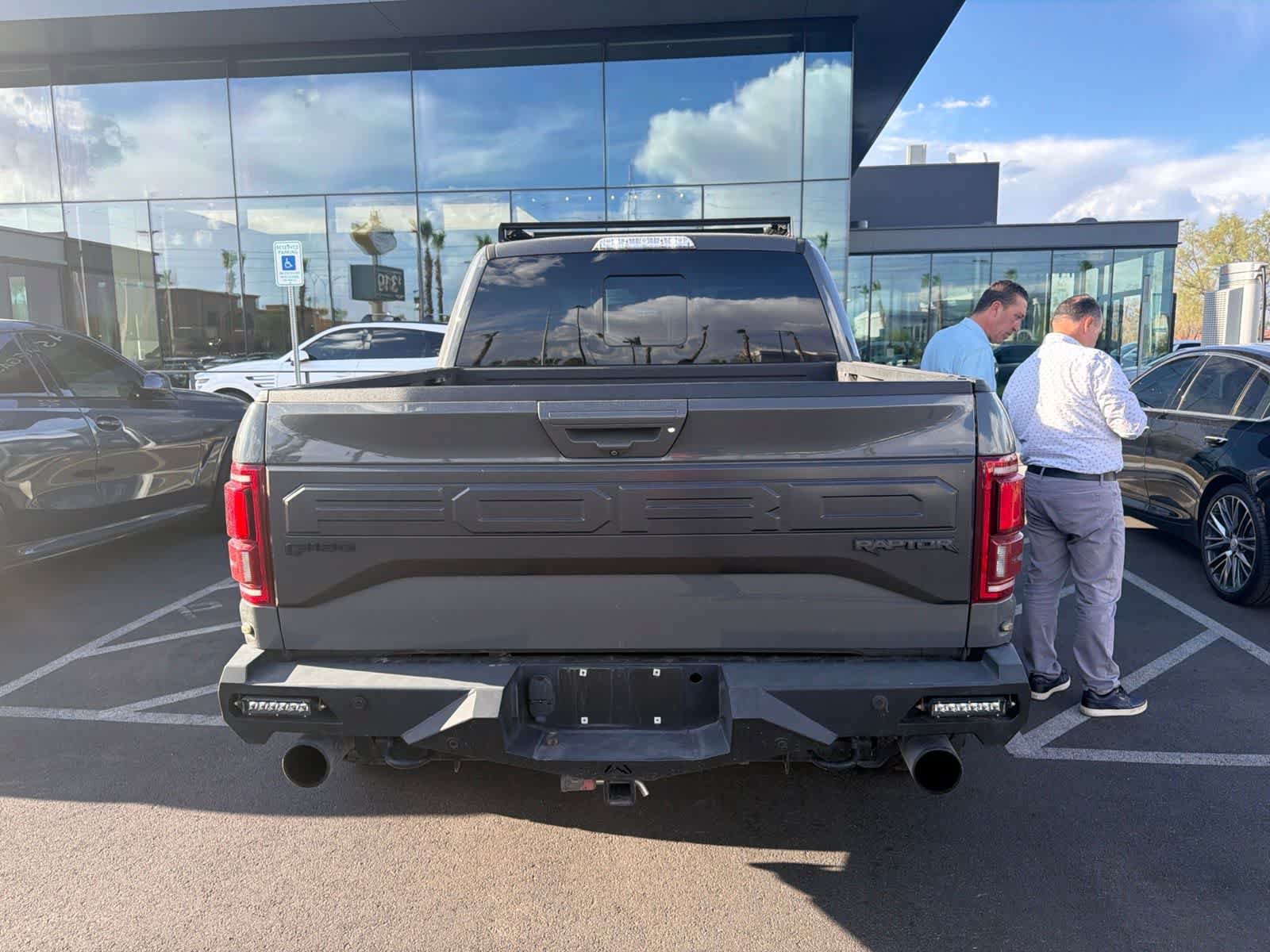 Used 2018 Ford F150 Raptor w/ Equipment Group 802A Luxury AWD/4WD image 2