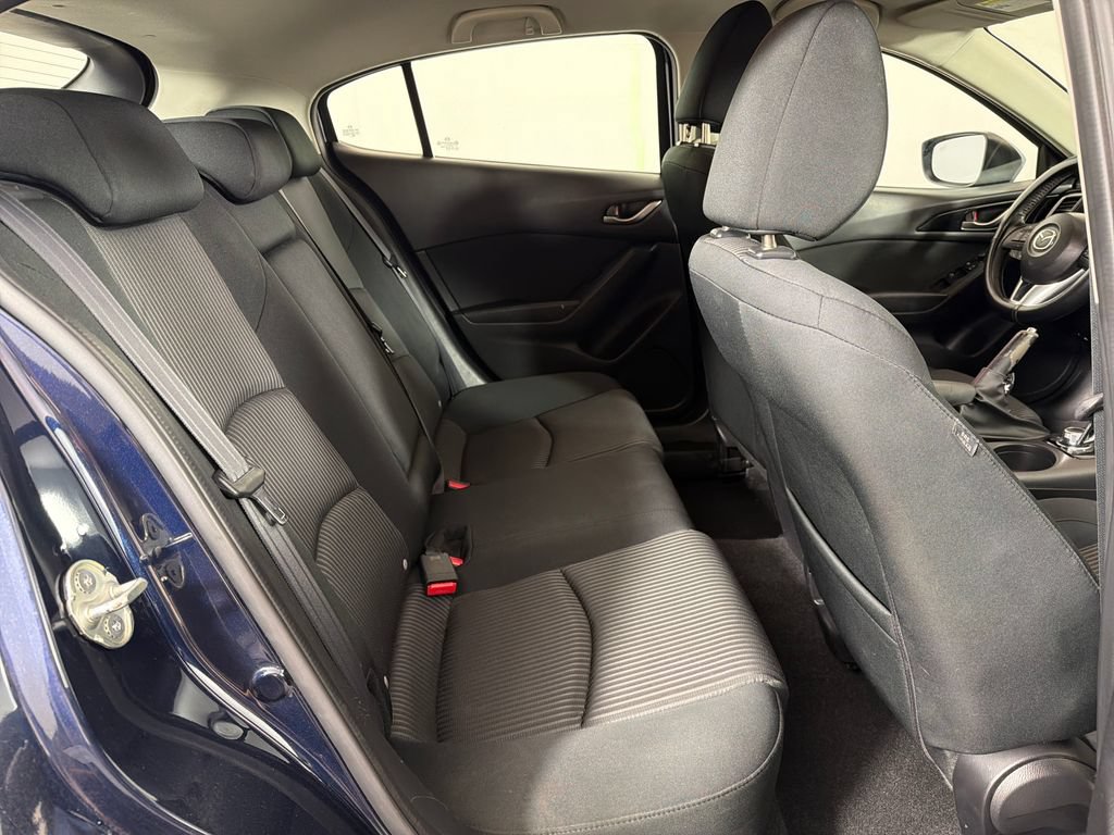 Used 2015 MAZDA MAZDA3 i Touring FWD image 19