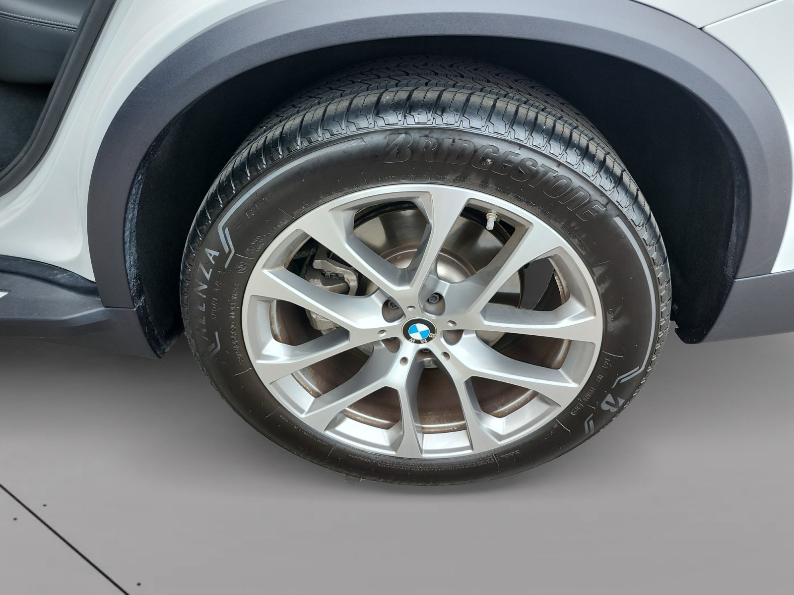 Used 2026 BMW X5 xDrive40i AWD/4WD image 14