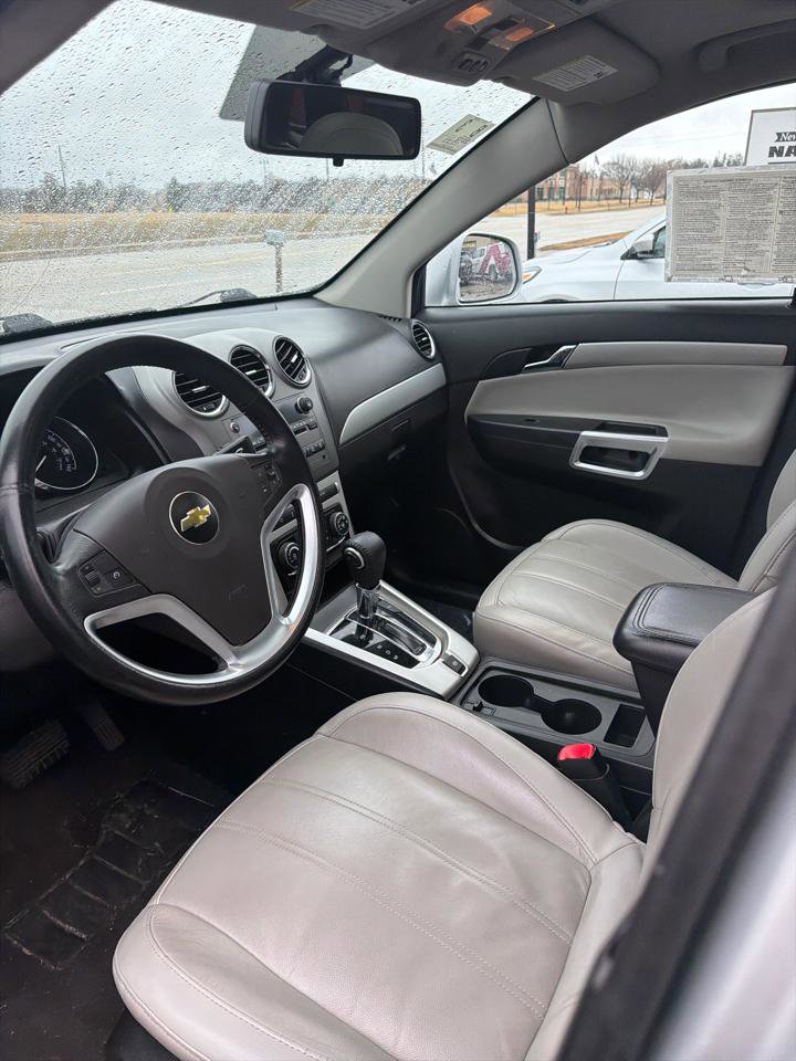 Used 2012 Chevrolet Captiva Sport LTZ AWD/4WD image 4