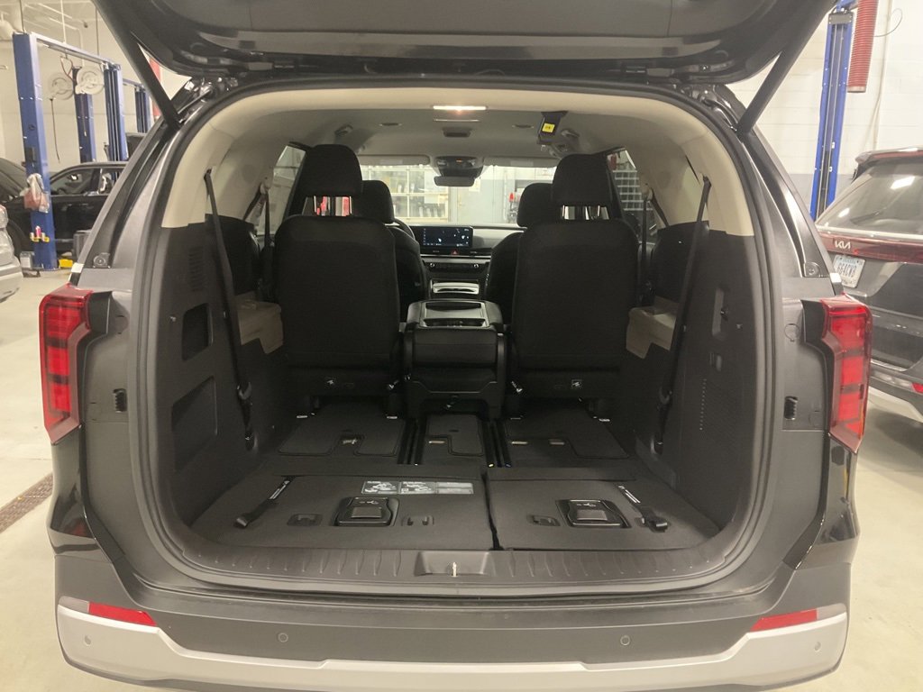 New 2026 Kia Carnival EX image 31