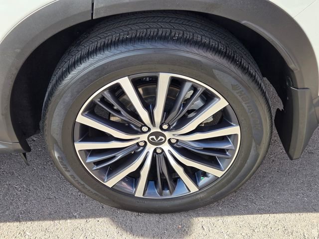 Used 2024 INFINITI QX60 Sensory w/ Vision Package AWD/4WD image 10