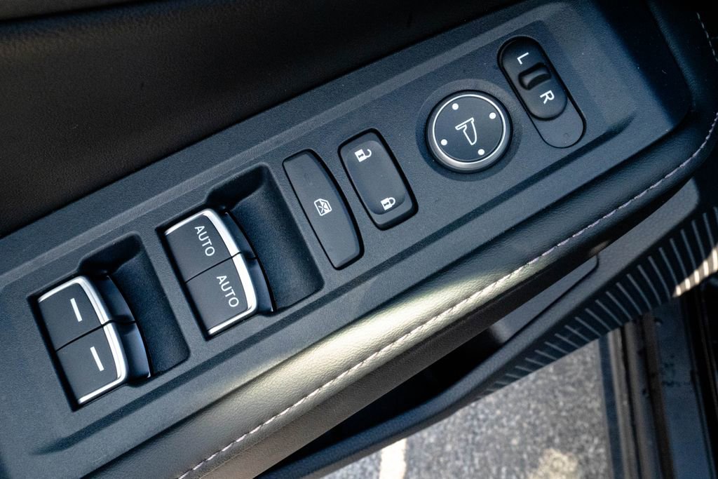 Used 2025 Honda Accord Sport image 18