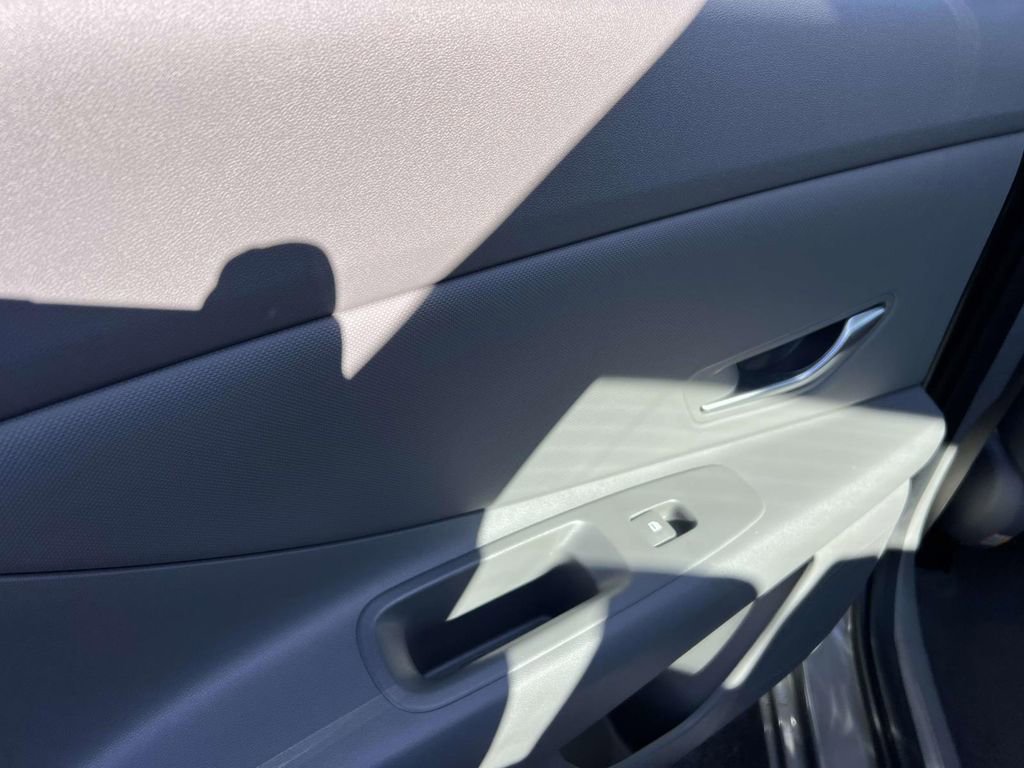 Certified 2024 Hyundai Elantra SEL w/ Convenience Package image 12