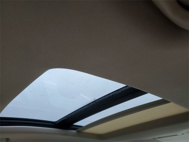 Used 2015 Buick LaCrosse Leather image 18