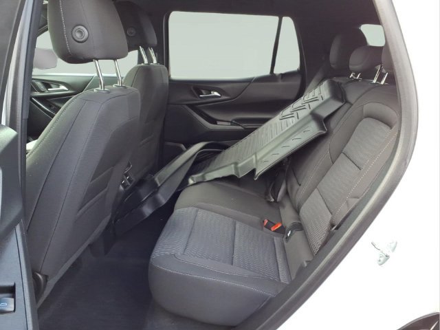 Used 2026 Chevrolet Equinox LT FWD image 11