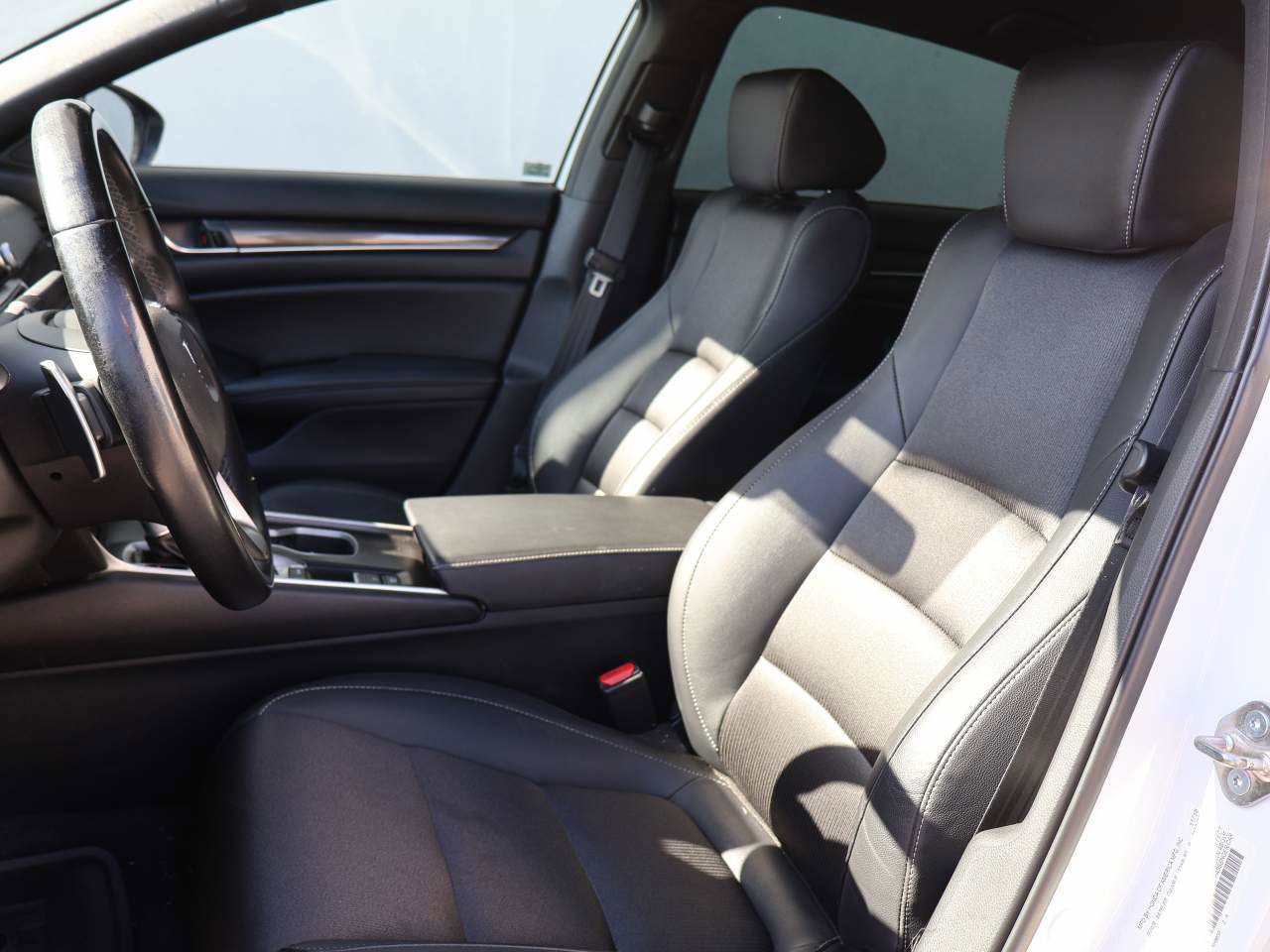 Used 2019 Honda Accord Sport image 9