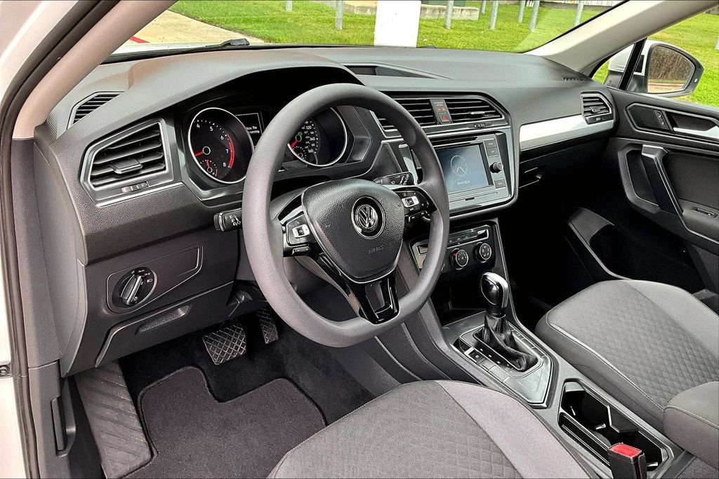 Used 2021 Volkswagen Tiguan S FWD image 14