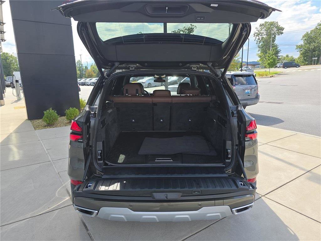 Used 2025 BMW X5 xDrive40i w/ Climate Comfort Package image 6